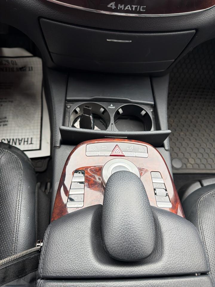 Mercedes-Benz S-Class 4dr Sdn 5.5L V8 4MATIC 2007