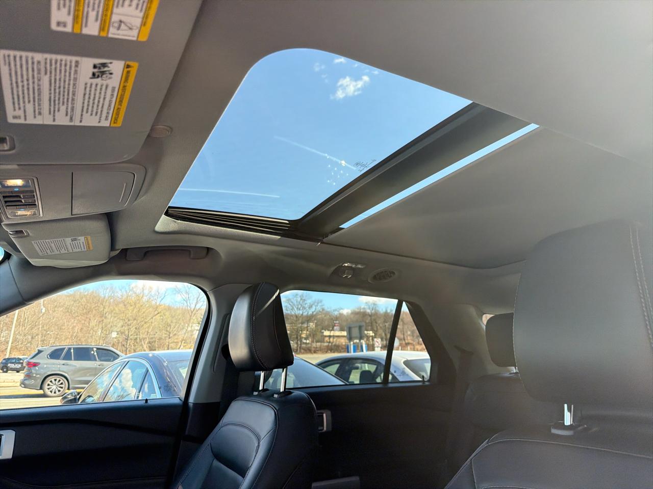 Ford Explorer XLT 2022