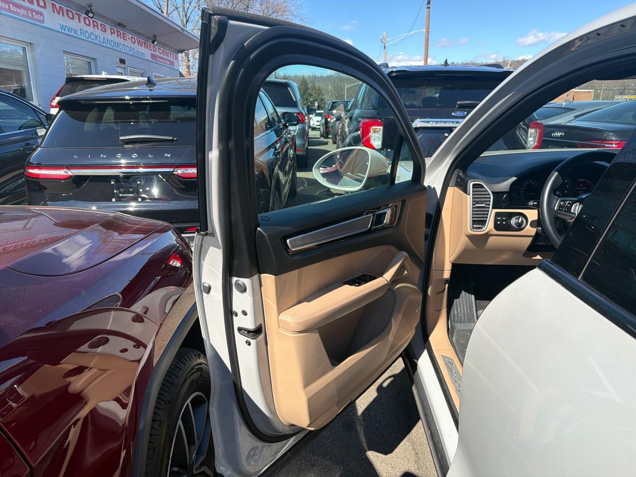 Porsche Cayenne Coupe AWD 2023