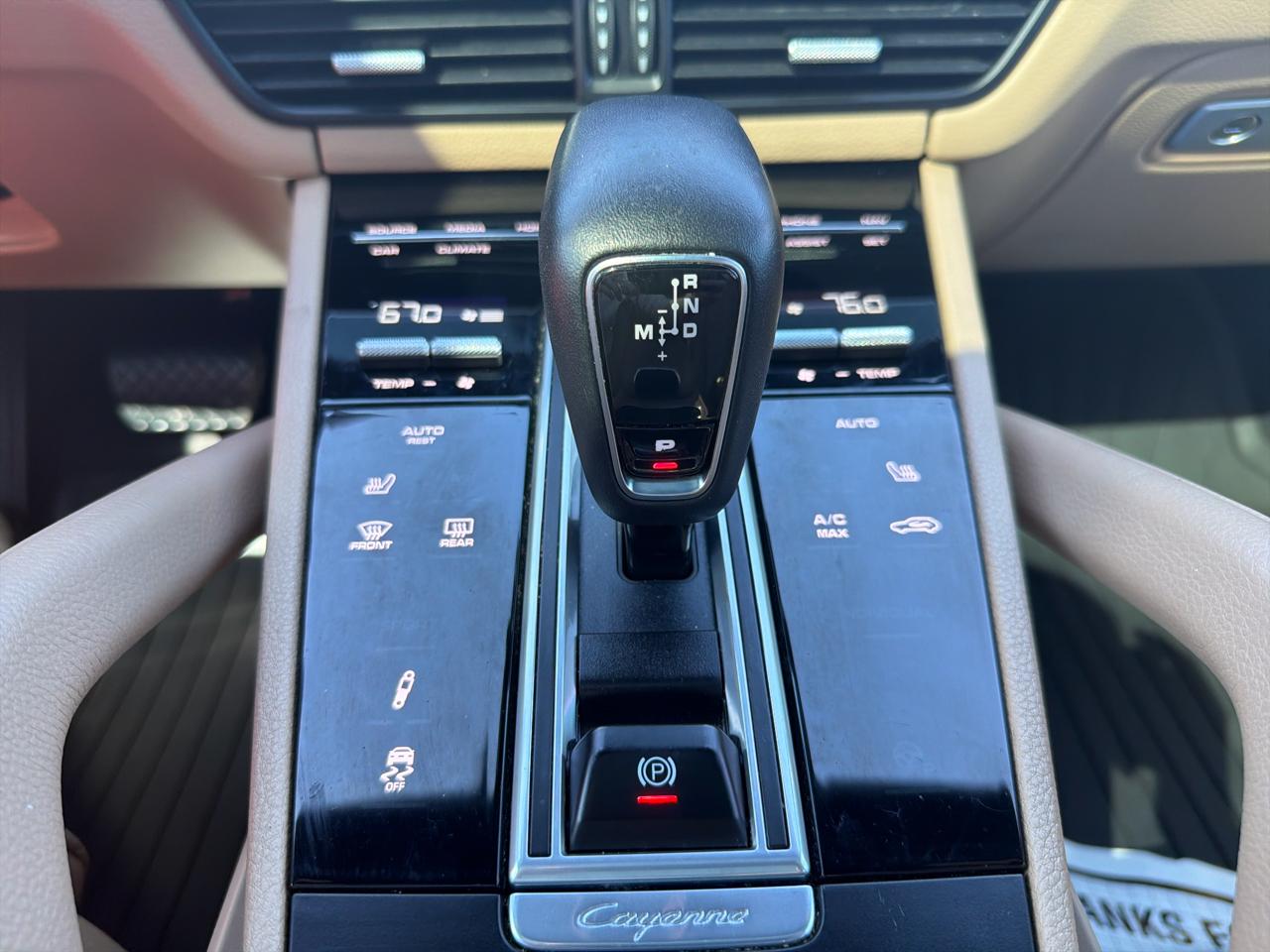 Porsche Cayenne Coupe AWD 2023