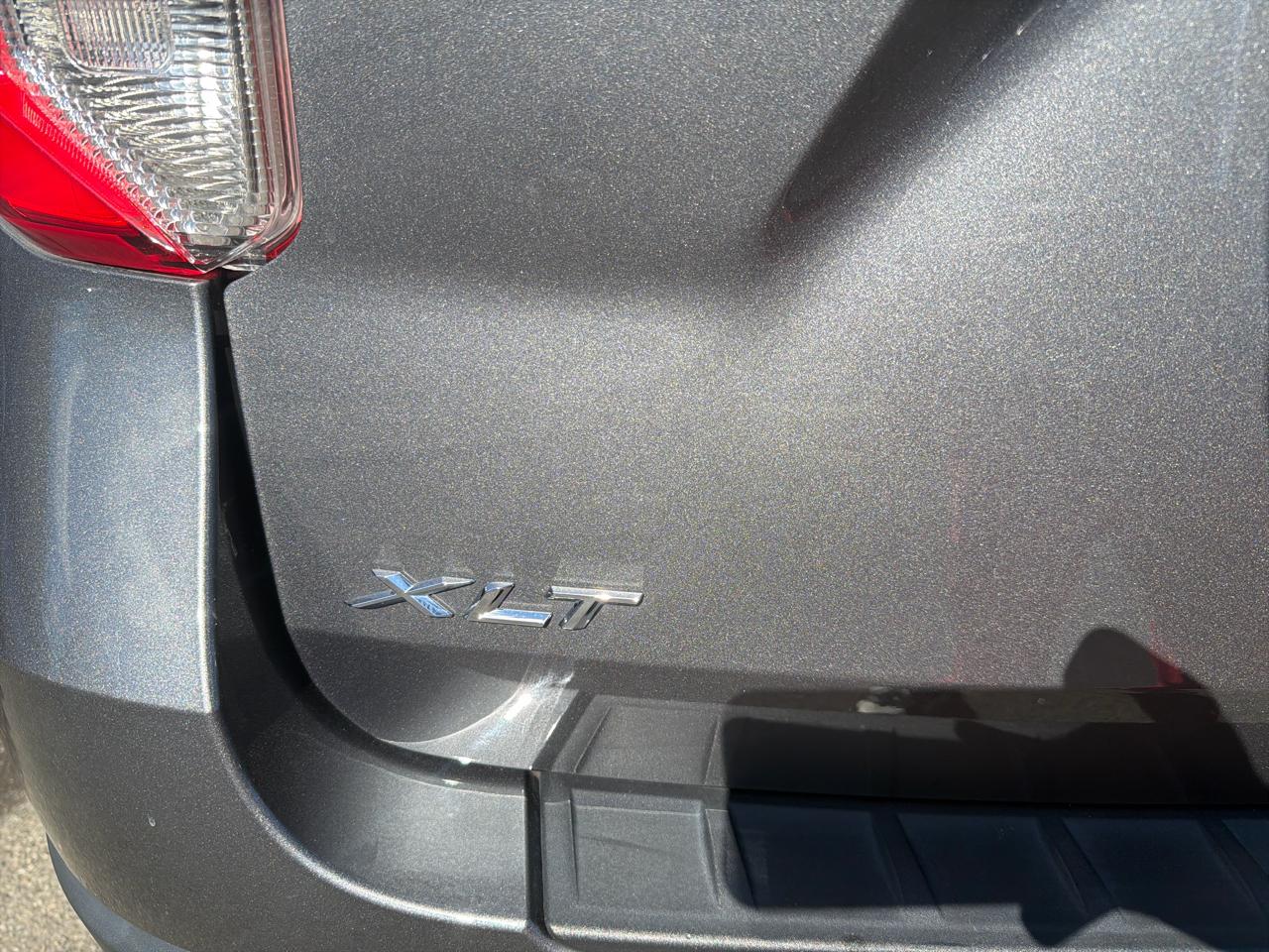 Ford Explorer XLT 2023