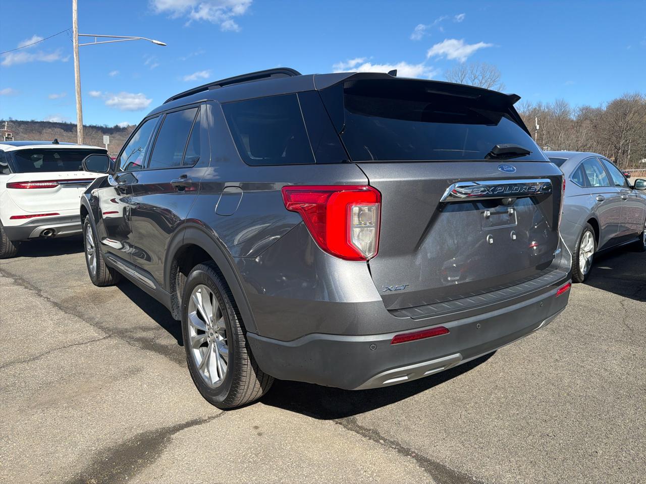 Ford Explorer XLT 2023