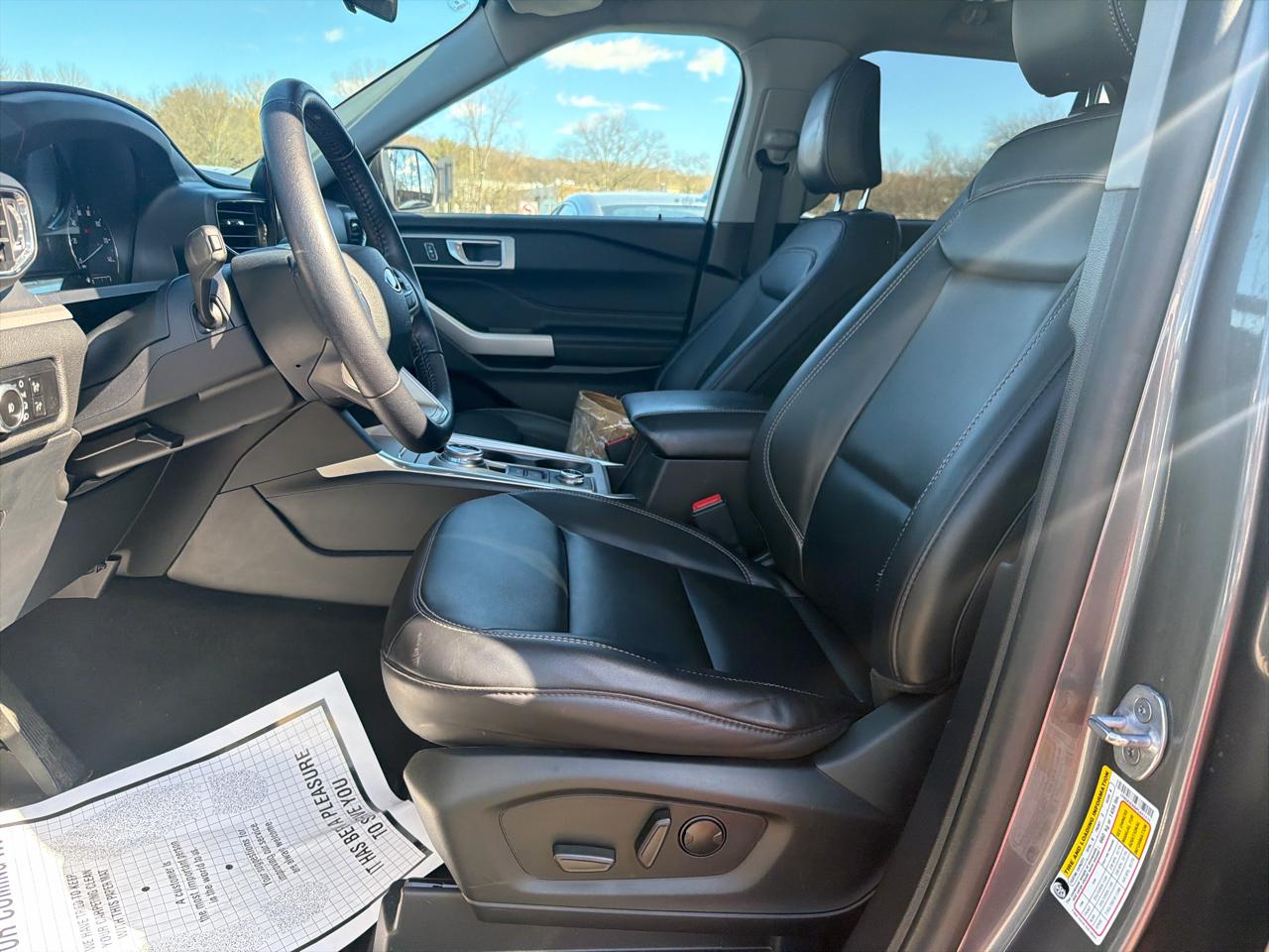 Ford Explorer XLT 2023