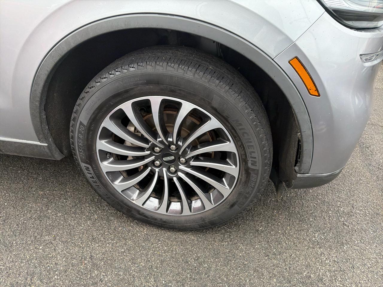 Lincoln Aviator Standard AWD 2023