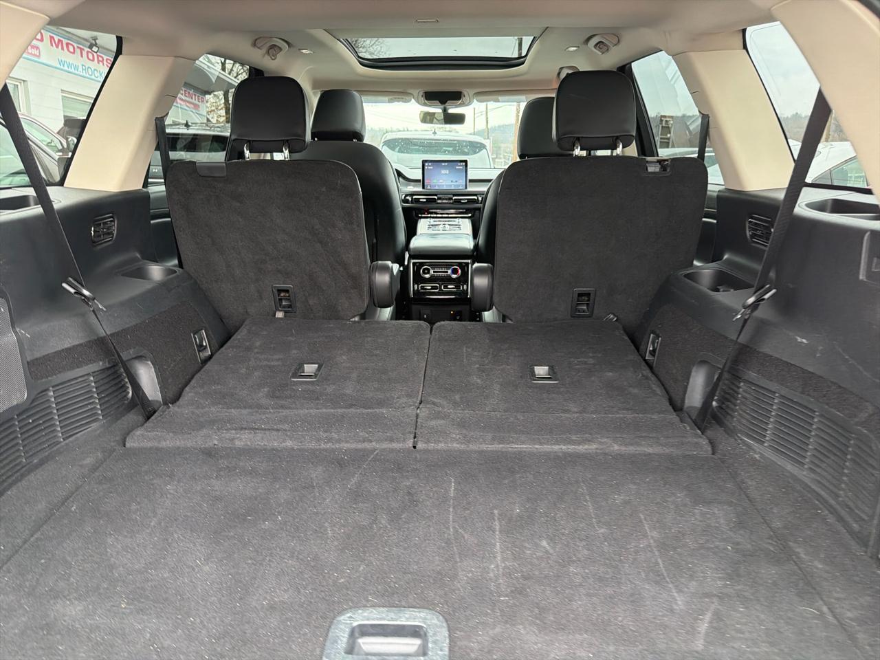 Lincoln Aviator Standard AWD 2023