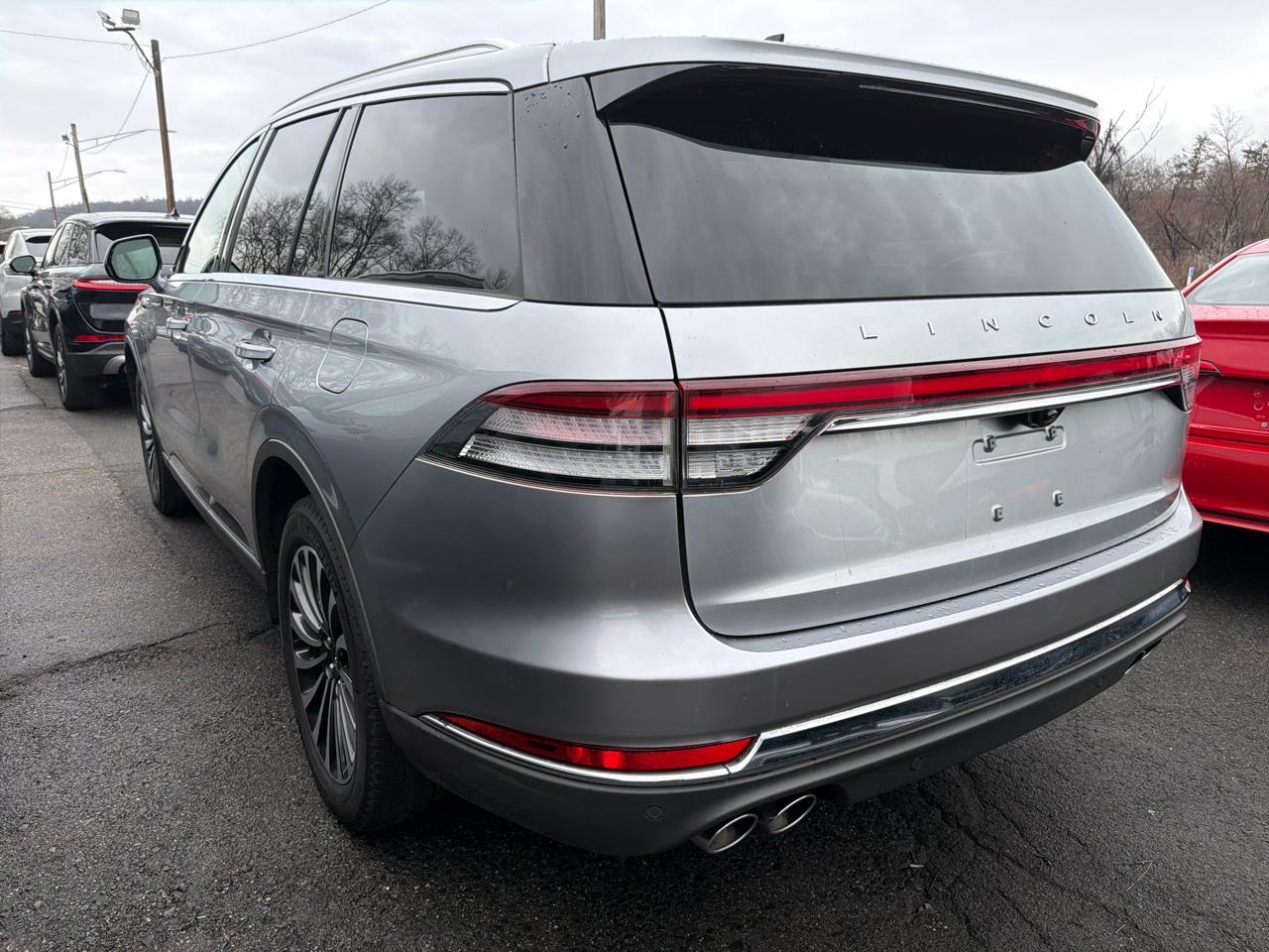 Lincoln Aviator Standard AWD 2023