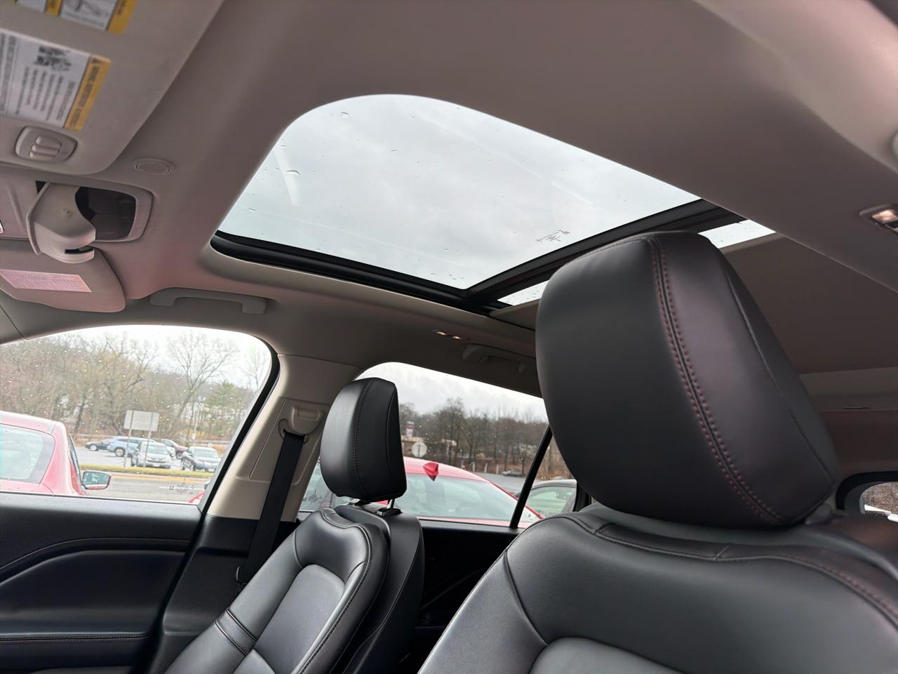 Lincoln Aviator Standard AWD 2023