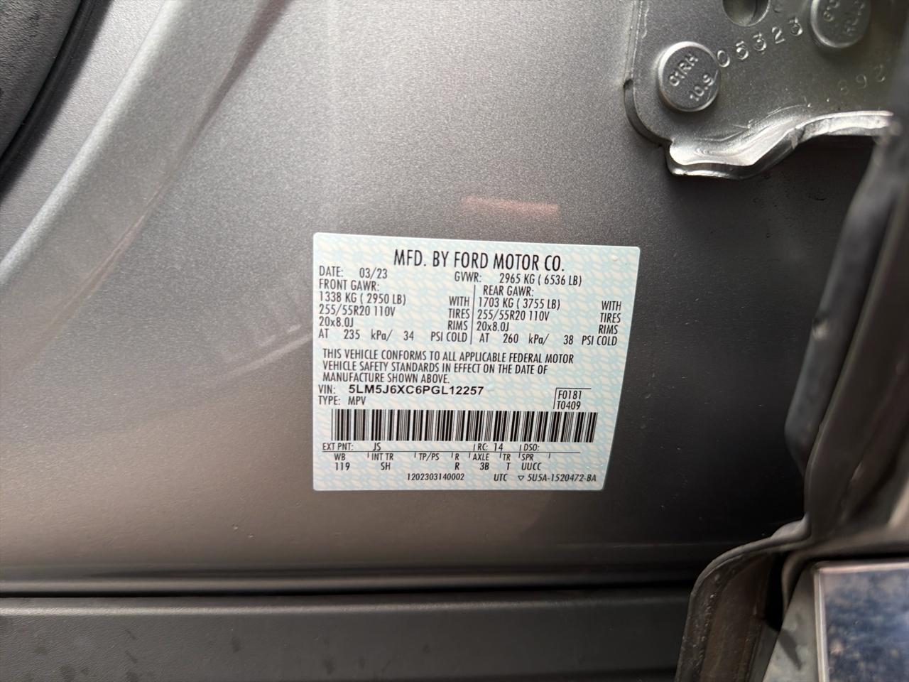 Lincoln Aviator Standard AWD 2023