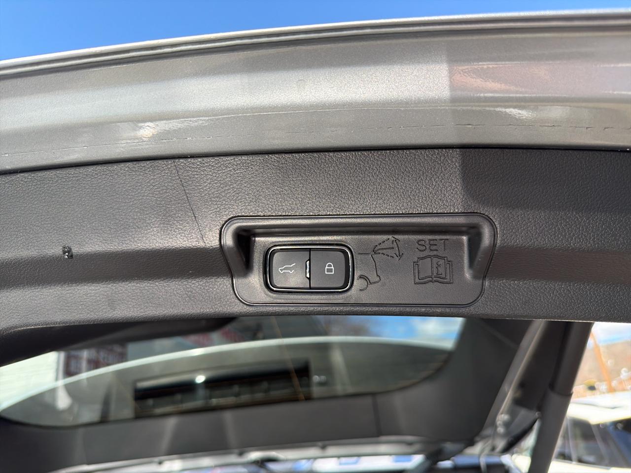 Ford Explorer XLT 4WD 2022