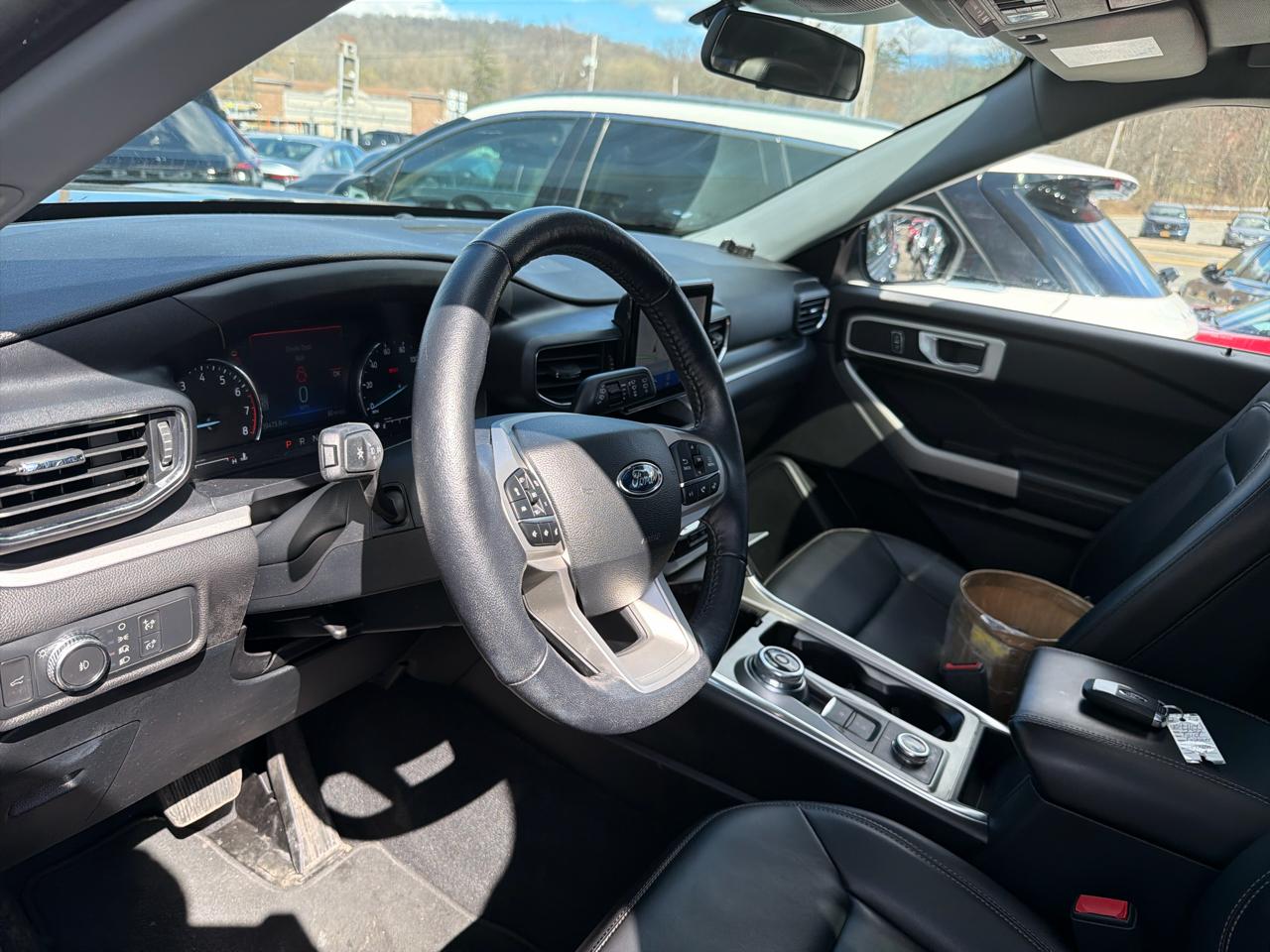 Ford Explorer XLT 4WD 2022