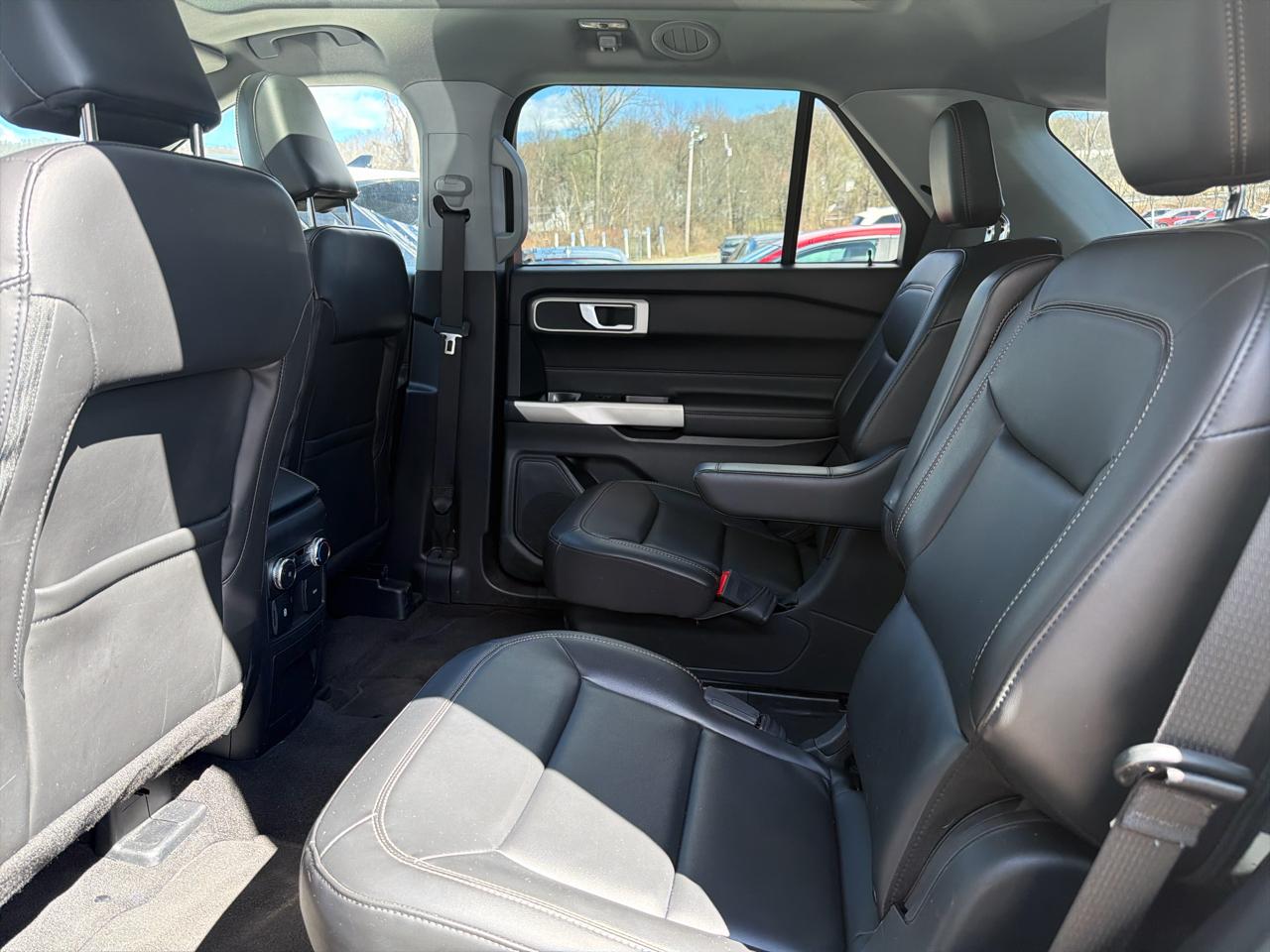 Ford Explorer XLT 4WD 2022