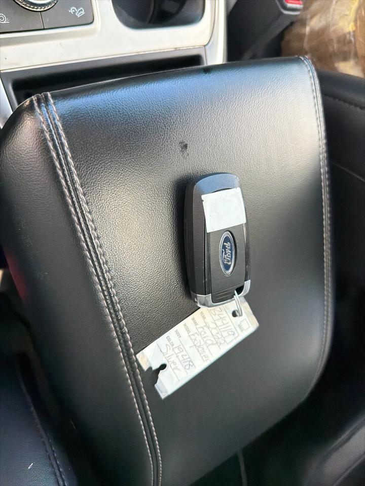 Ford Explorer XLT 4WD 2022