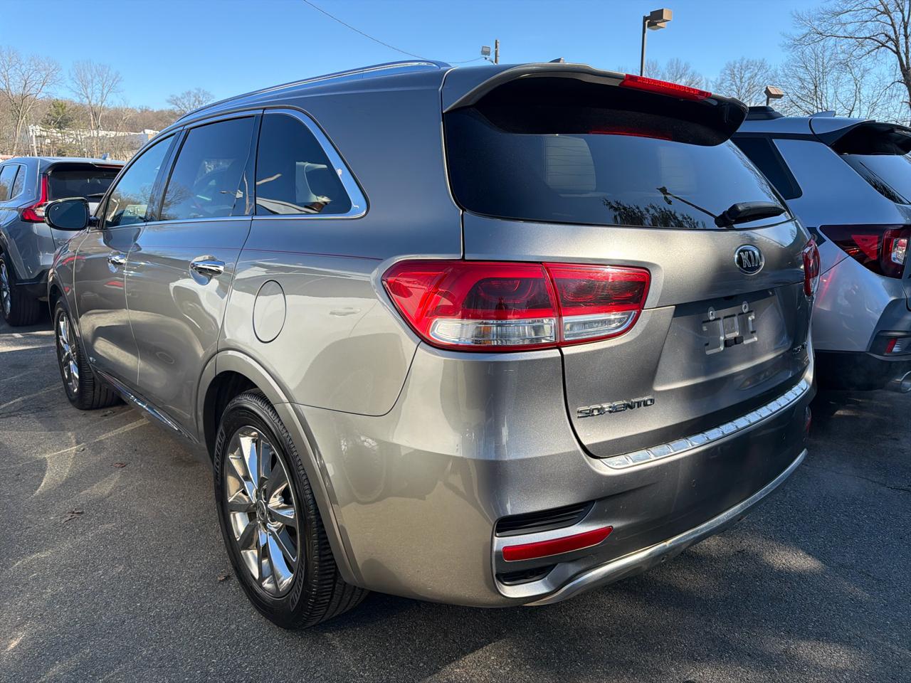 Kia Sorento AWD 4dr 3.3L SXL 2016