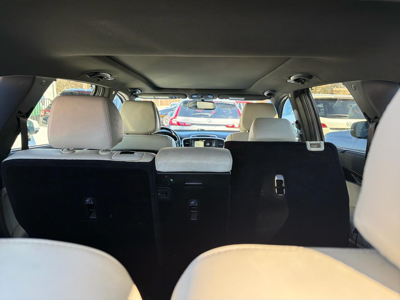 Kia Sorento AWD 4dr 3.3L SXL 2016