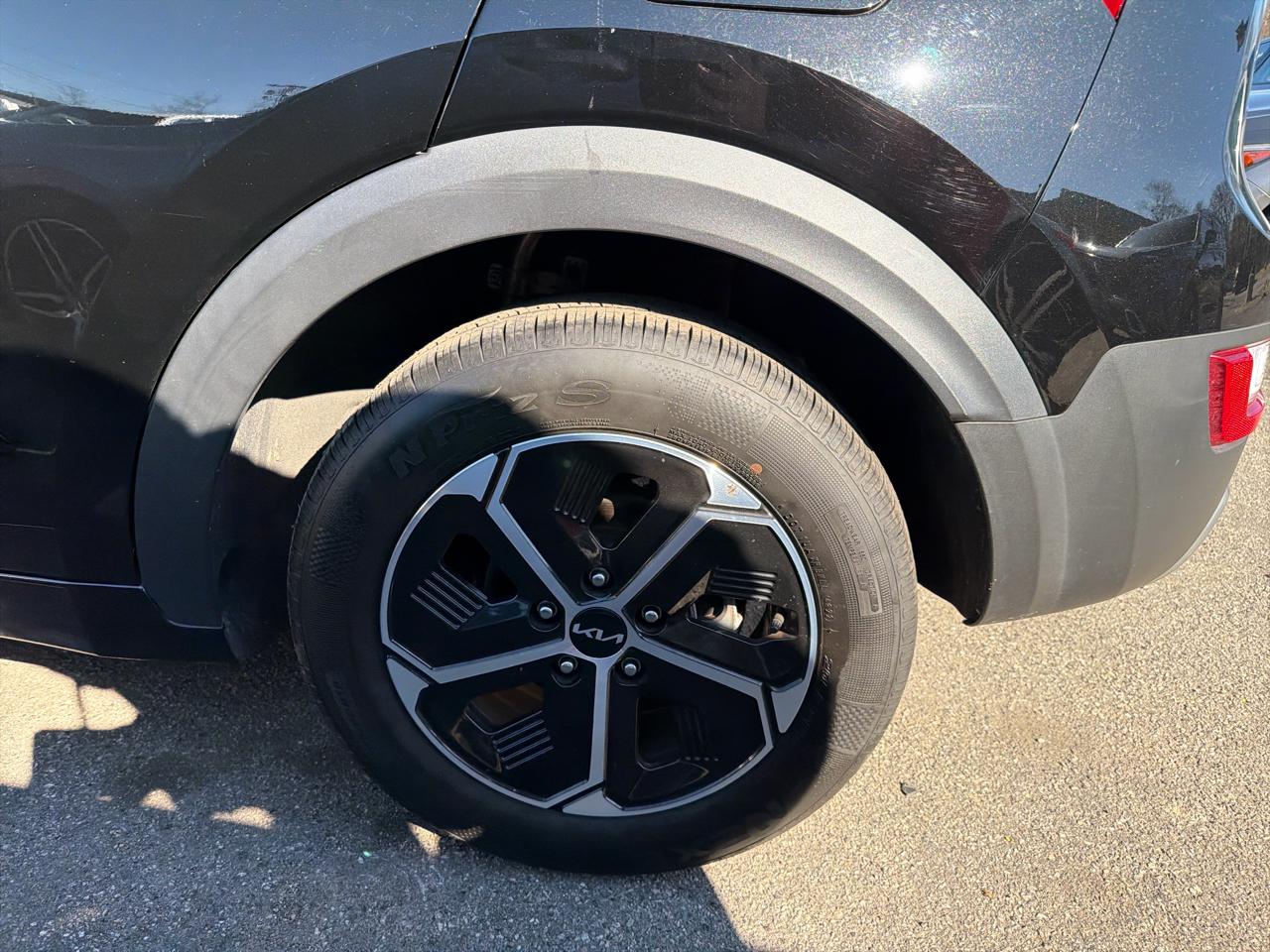 Kia Niro EX FWD 2023