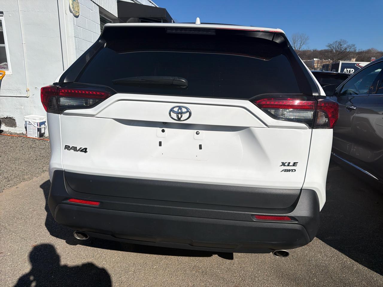 Toyota RAV4 XLE AWD (Natl) 2024