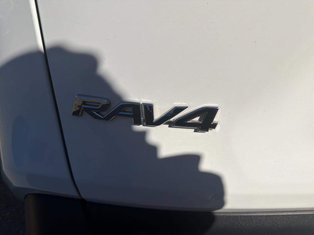 Toyota RAV4 XLE AWD (Natl) 2024