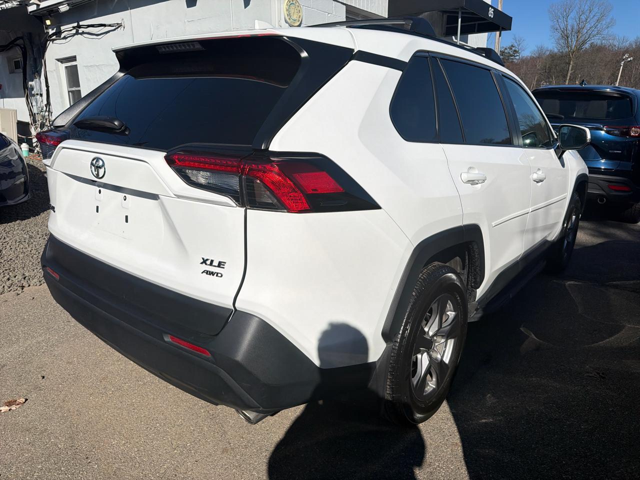 Toyota RAV4 XLE AWD (Natl) 2024