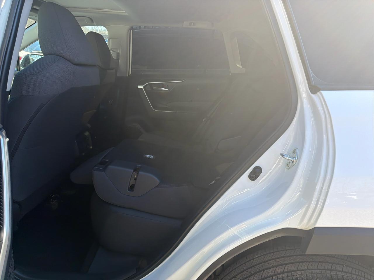 Toyota RAV4 XLE AWD (Natl) 2024