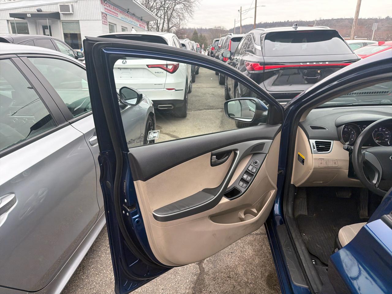 Hyundai Elantra 4dr Sdn Auto SE (Alabama Plant) 2016