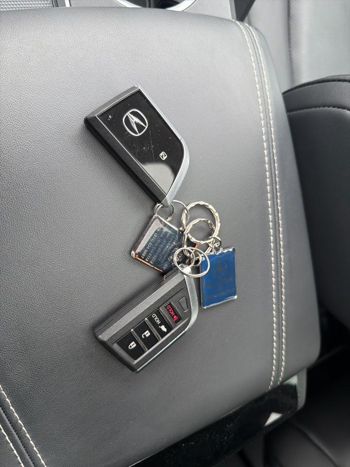 Acura MDX SH-AWD w/Technology Package 2023