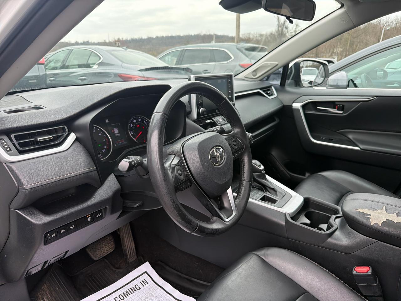 Toyota RAV4 XLE Premium AWD (Natl) 2019