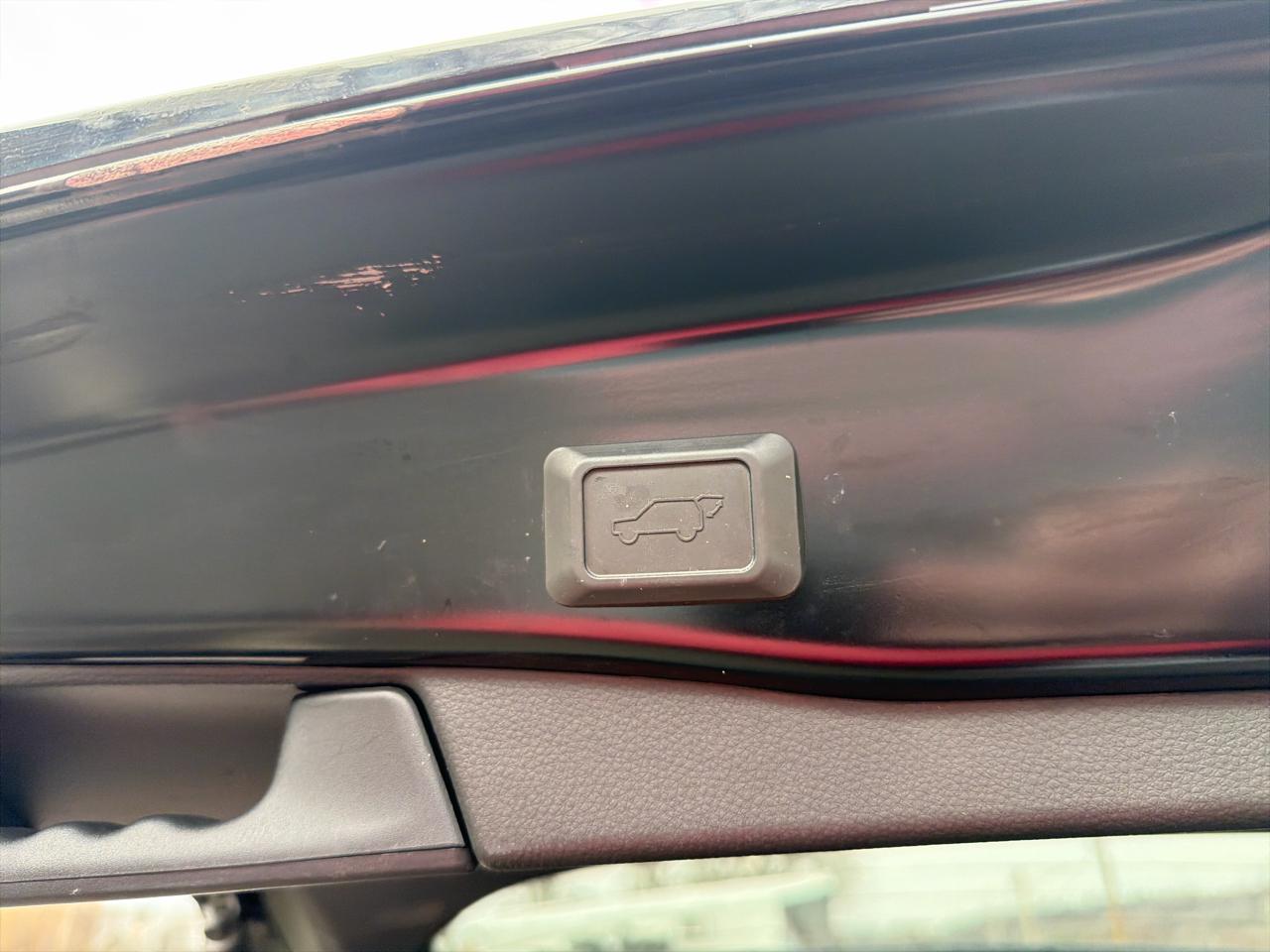 Toyota RAV4 Prime SE (Natl) 2023