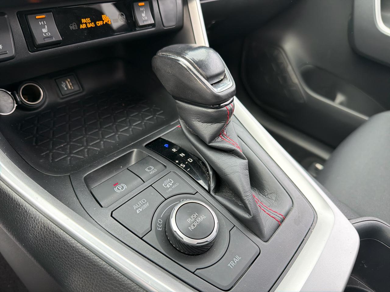 Toyota RAV4 Prime SE (Natl) 2023