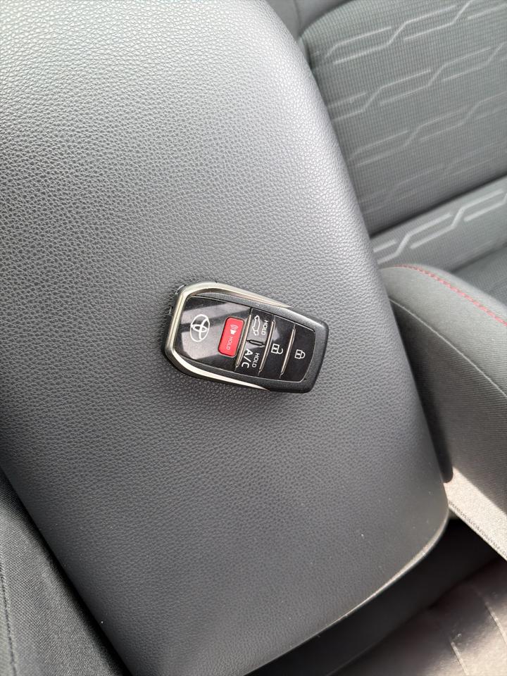 Toyota RAV4 Prime SE (Natl) 2023