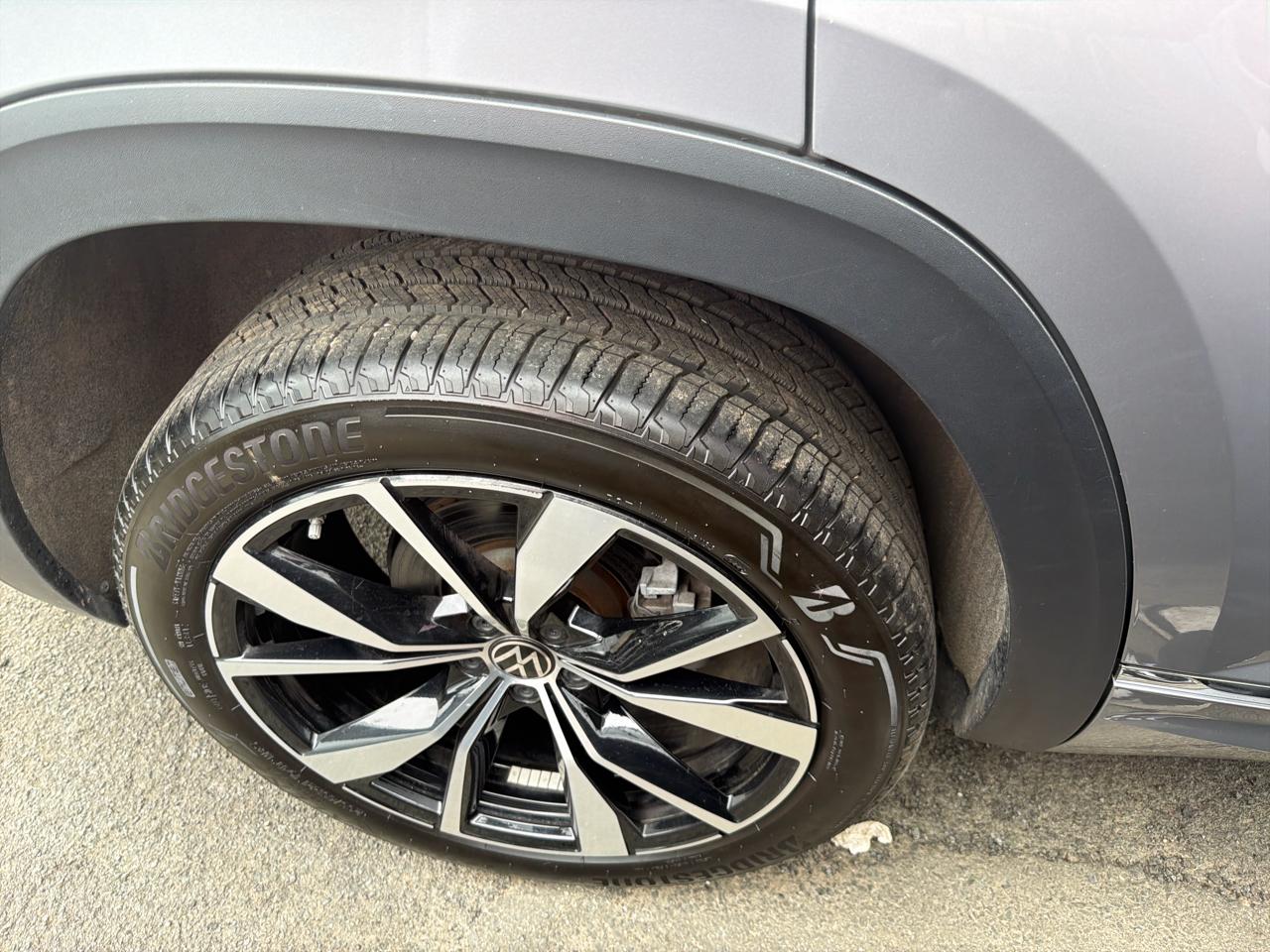 Volkswagen Atlas 2.0T SEL Premium R-Line 4MOTION 2024