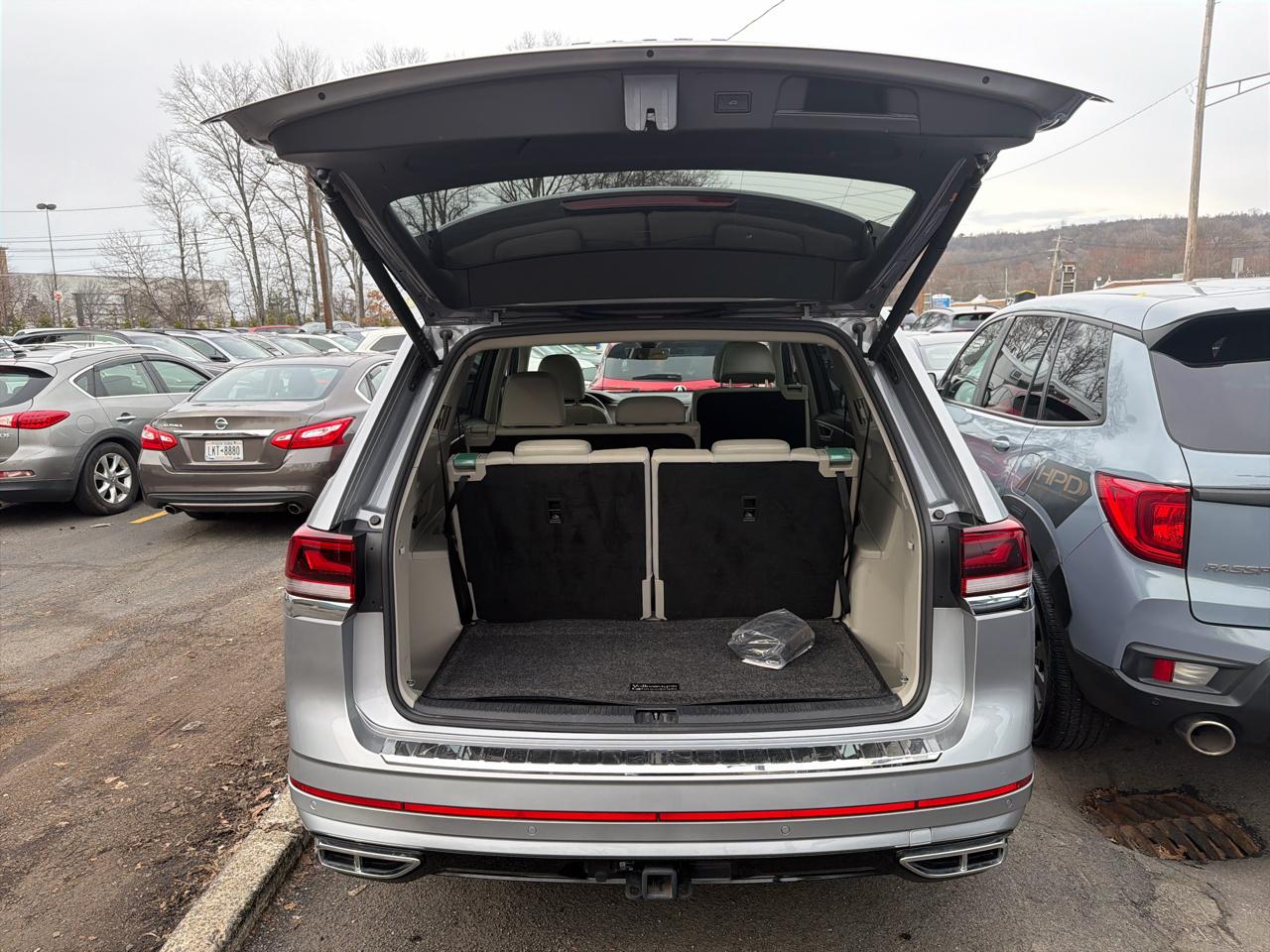 Volkswagen Atlas 2.0T SEL Premium R-Line 4MOTION 2024