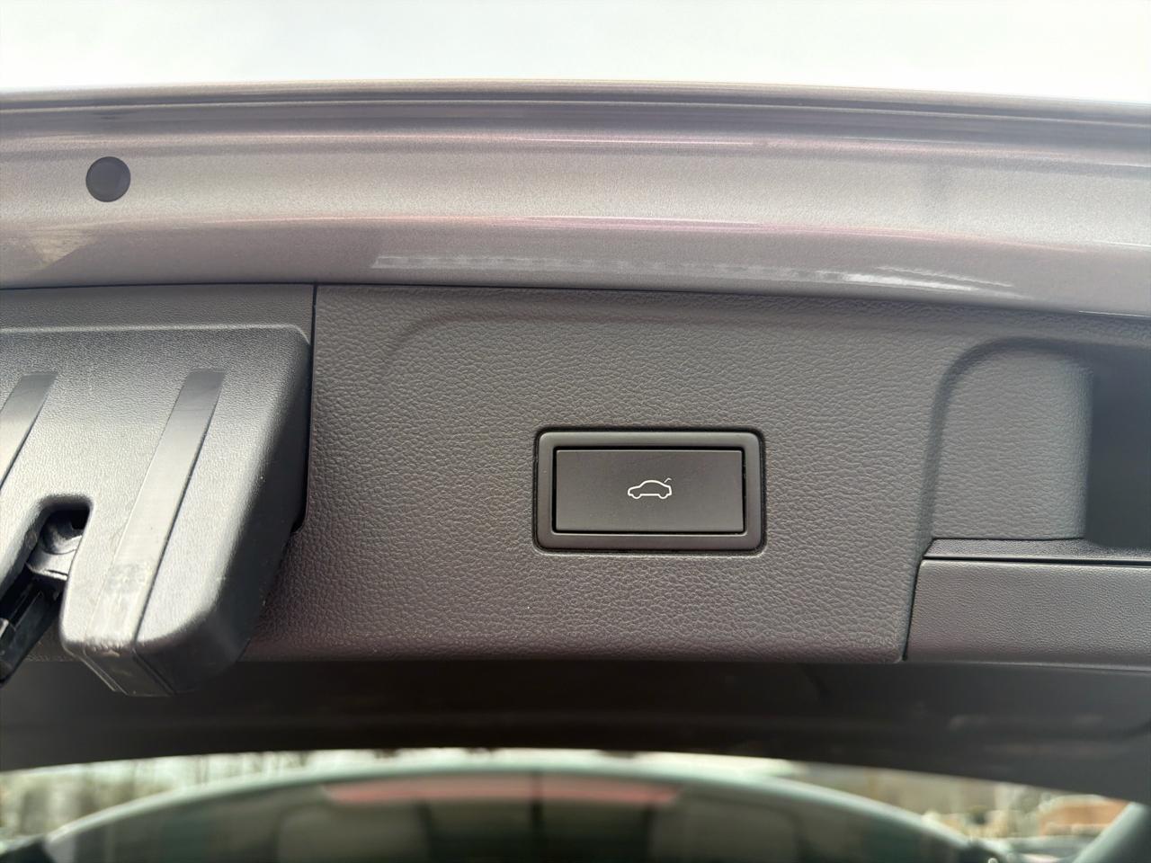 Volkswagen Atlas 2.0T SEL Premium R-Line 4MOTION 2024