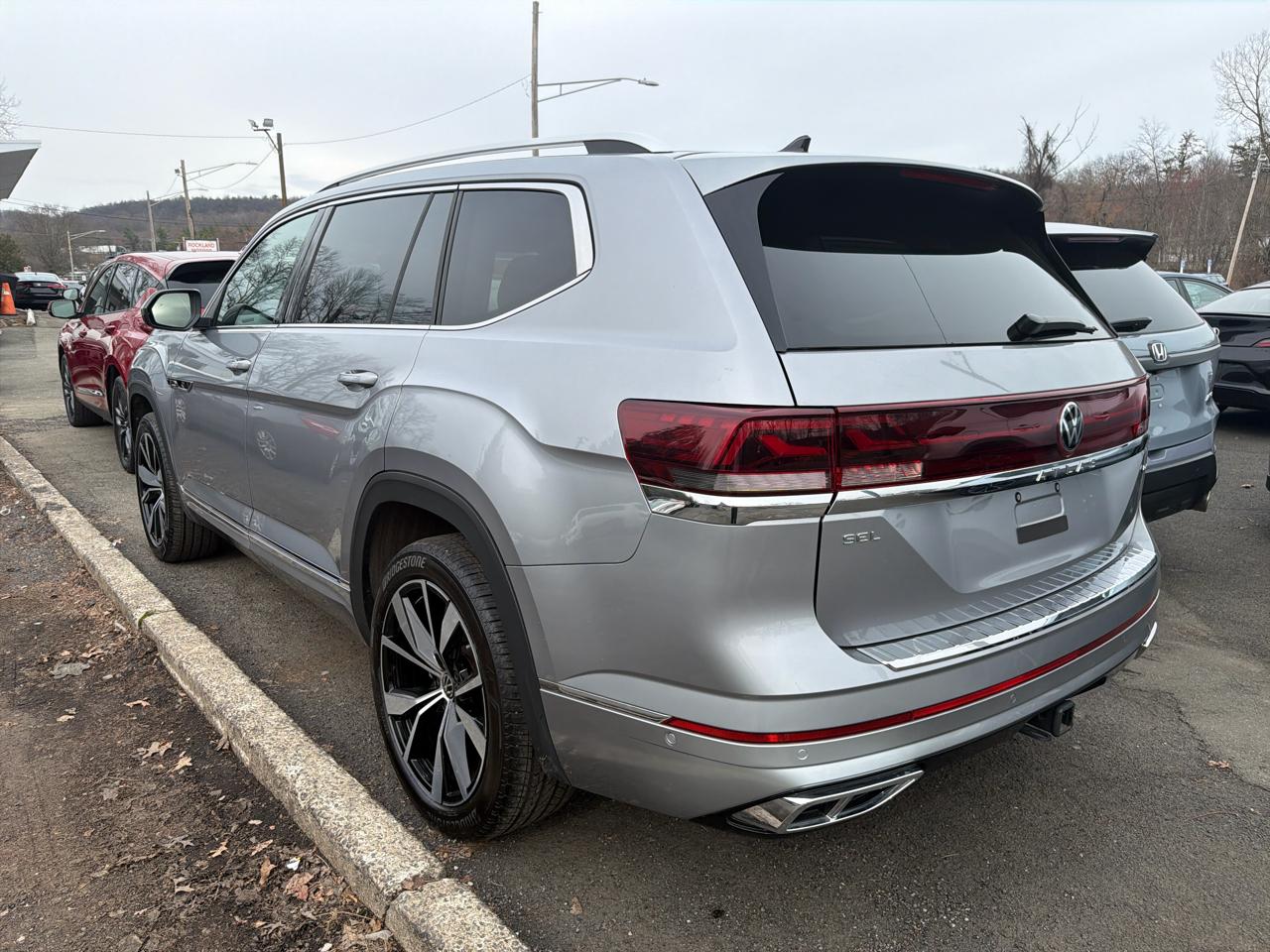 Volkswagen Atlas 2.0T SEL Premium R-Line 4MOTION 2024
