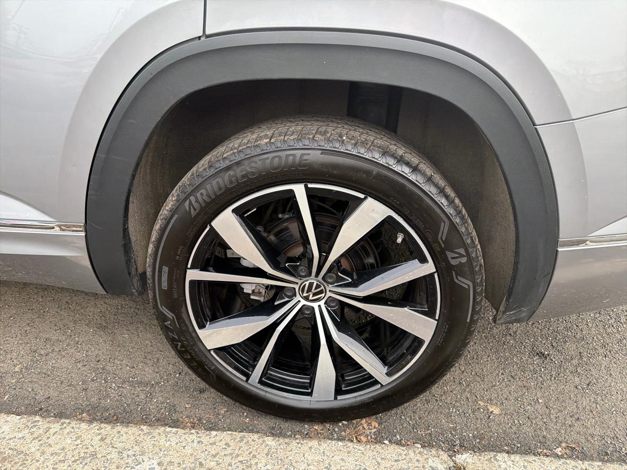 Volkswagen Atlas 2.0T SEL Premium R-Line 4MOTION 2024