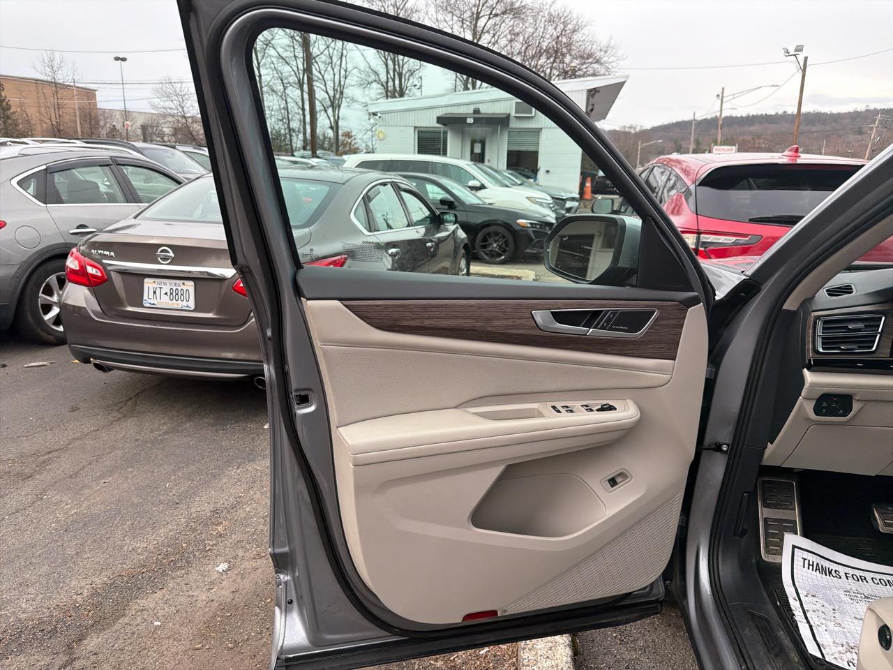 Volkswagen Atlas 2.0T SEL Premium R-Line 4MOTION 2024