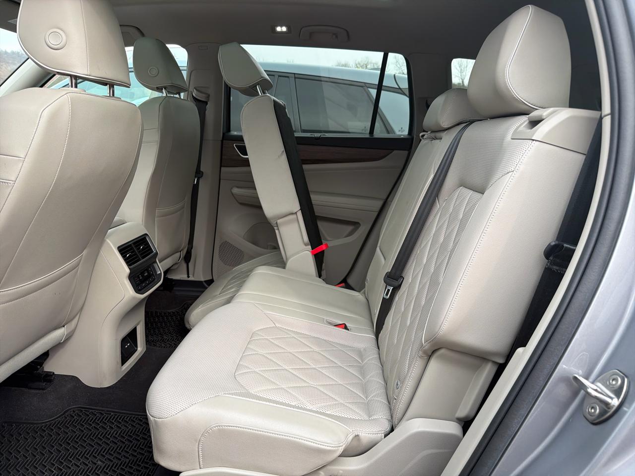 Volkswagen Atlas 2.0T SEL Premium R-Line 4MOTION 2024