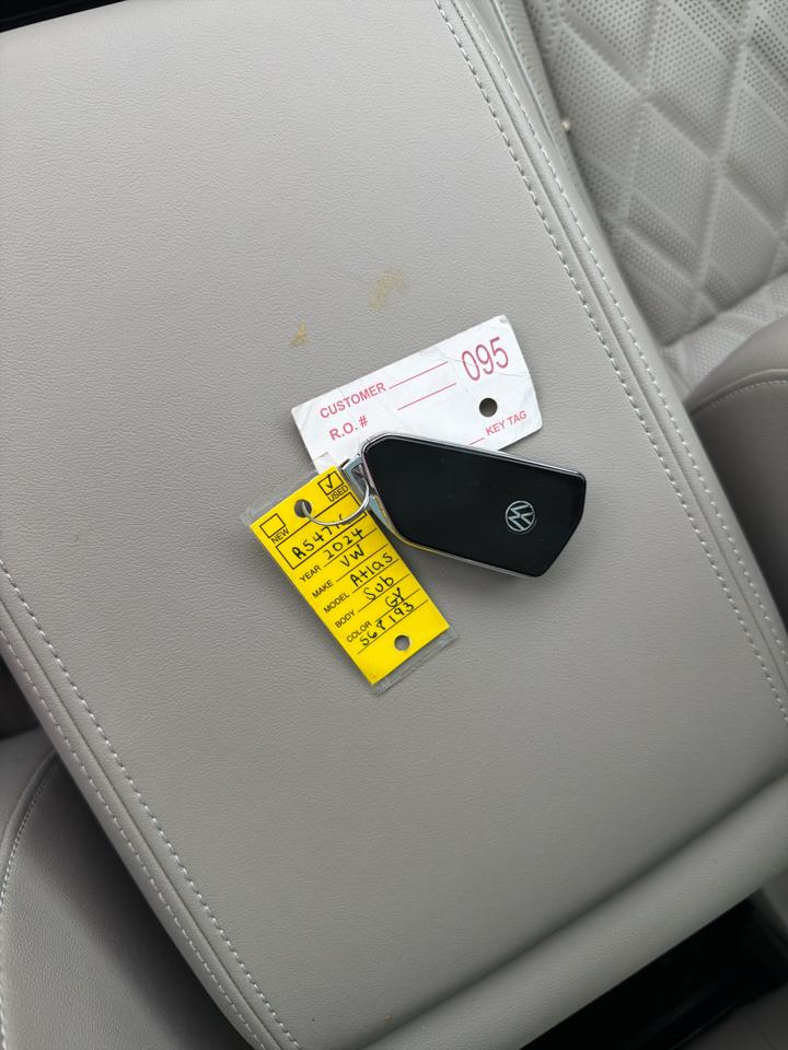 Volkswagen Atlas 2.0T SEL Premium R-Line 4MOTION 2024