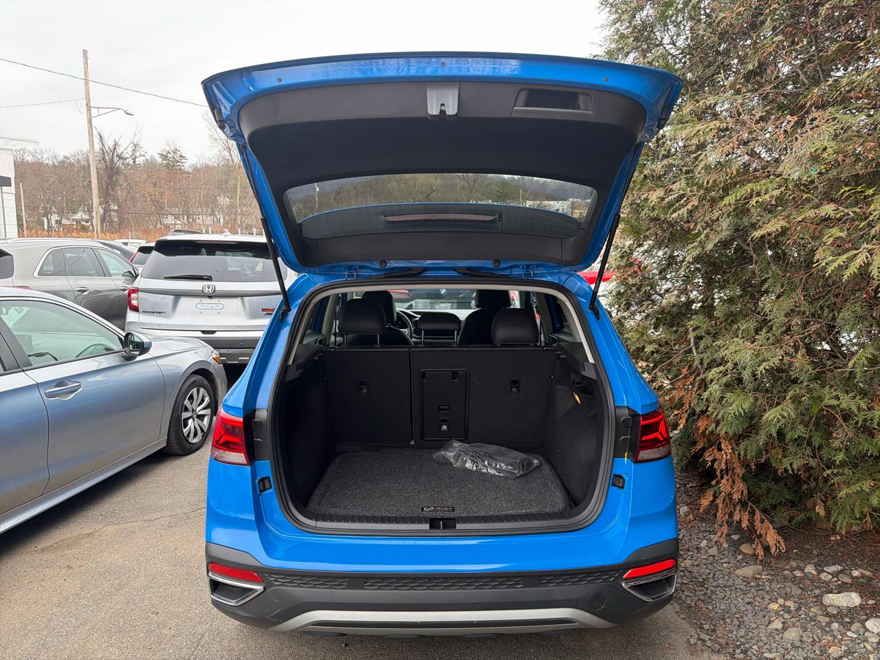 Volkswagen Taos SE FWD 2022