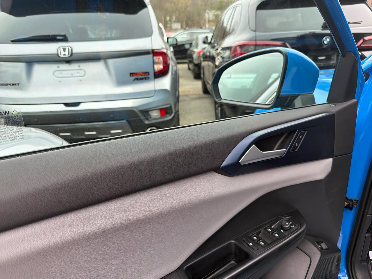 Volkswagen Taos SE FWD 2022