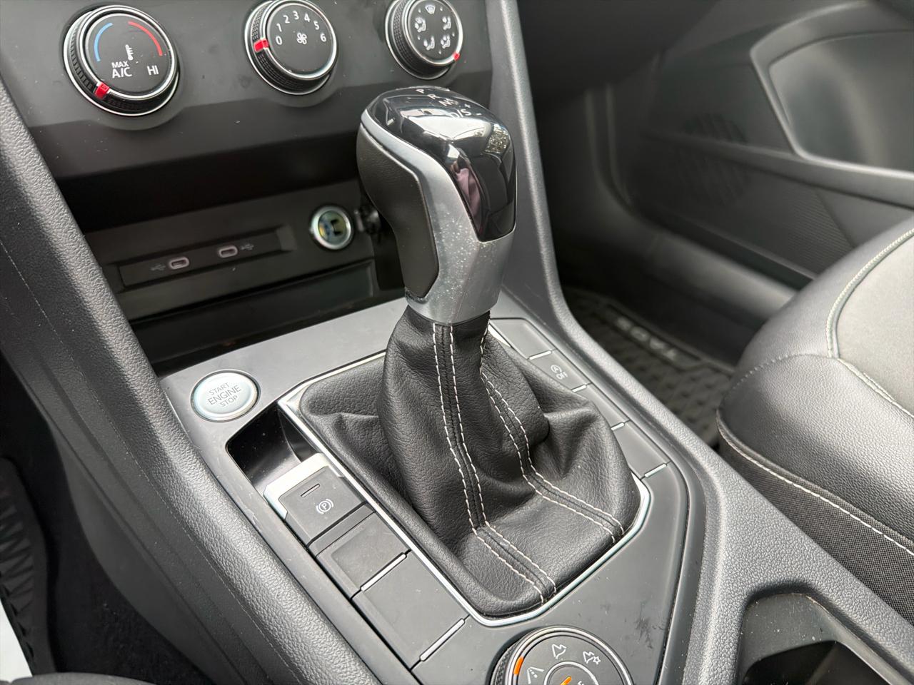 Volkswagen Taos SE FWD 2022