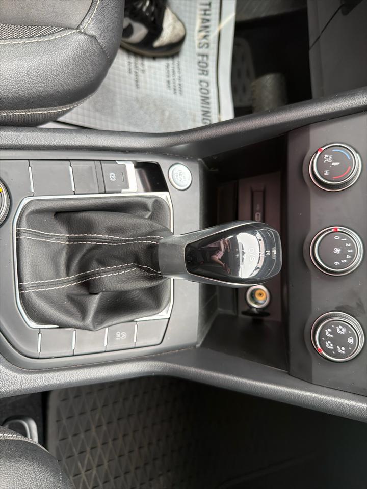 Volkswagen Taos SE FWD 2022