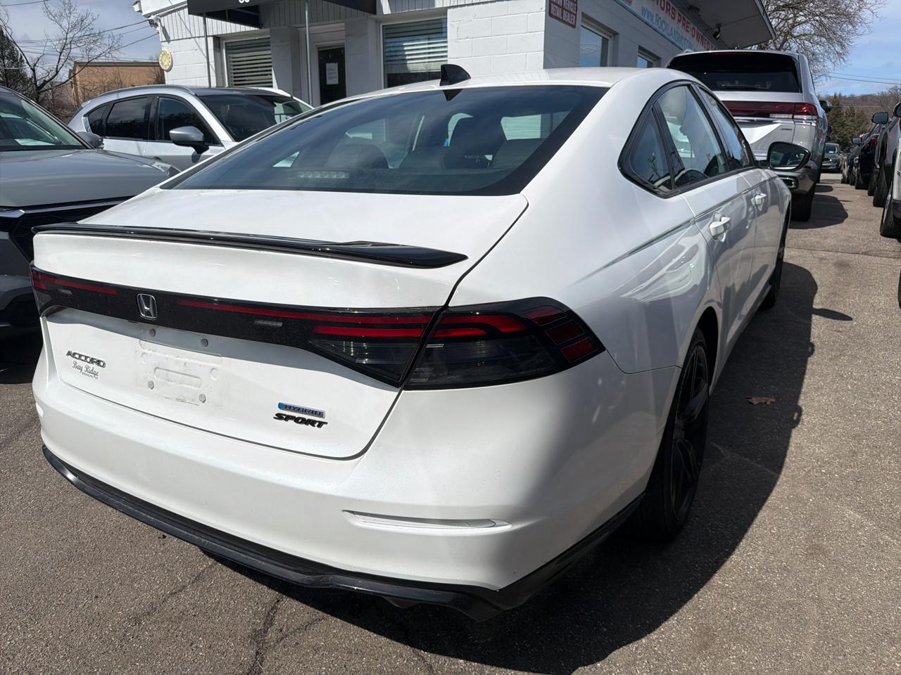 Honda Accord Hybrid Sport-L Sedan 2023
