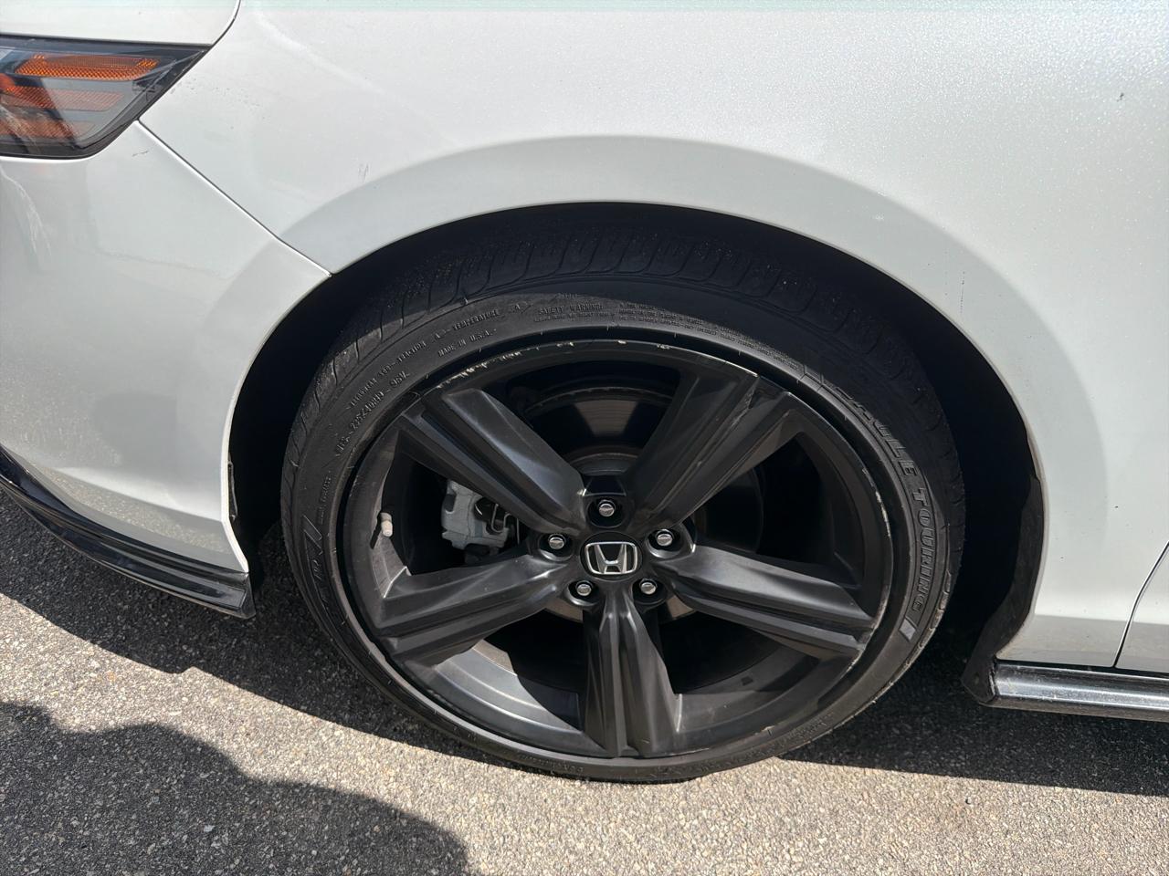 Honda Accord Hybrid Sport-L Sedan 2023