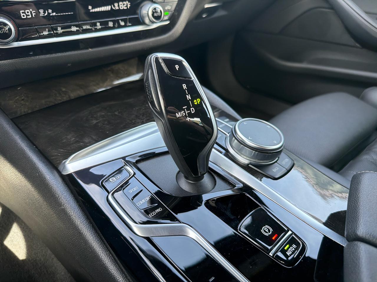 BMW 5 Series 530i xDrive Sedan 2022