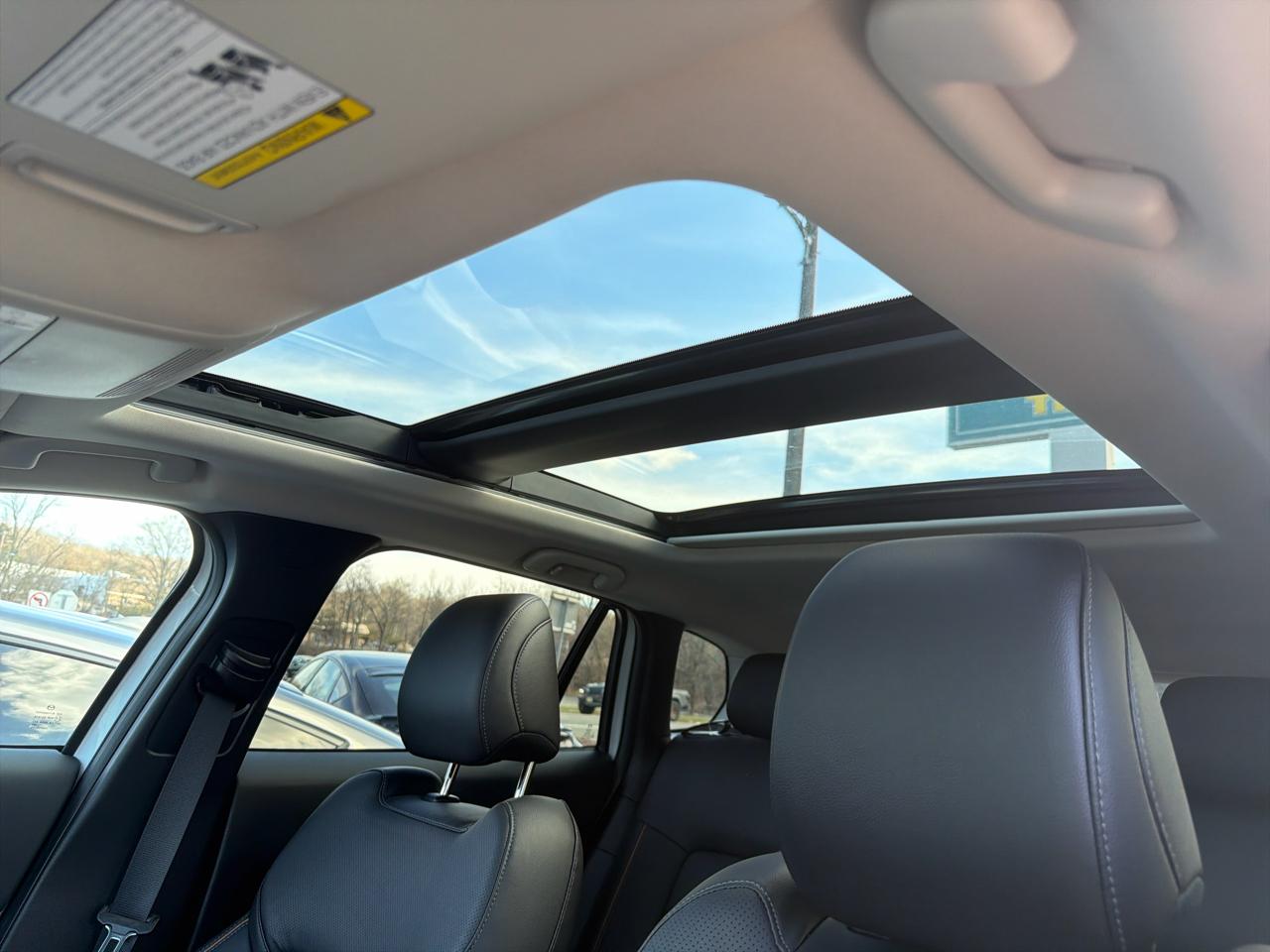 Mazda CX-50 Hybrid Premium Package AWD 2025