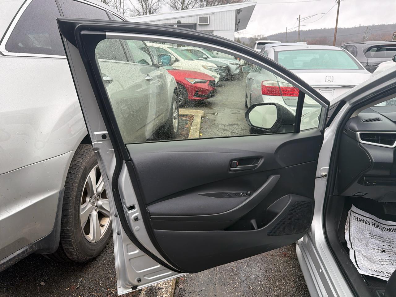 Toyota Corolla LE CVT (Natl) 2022