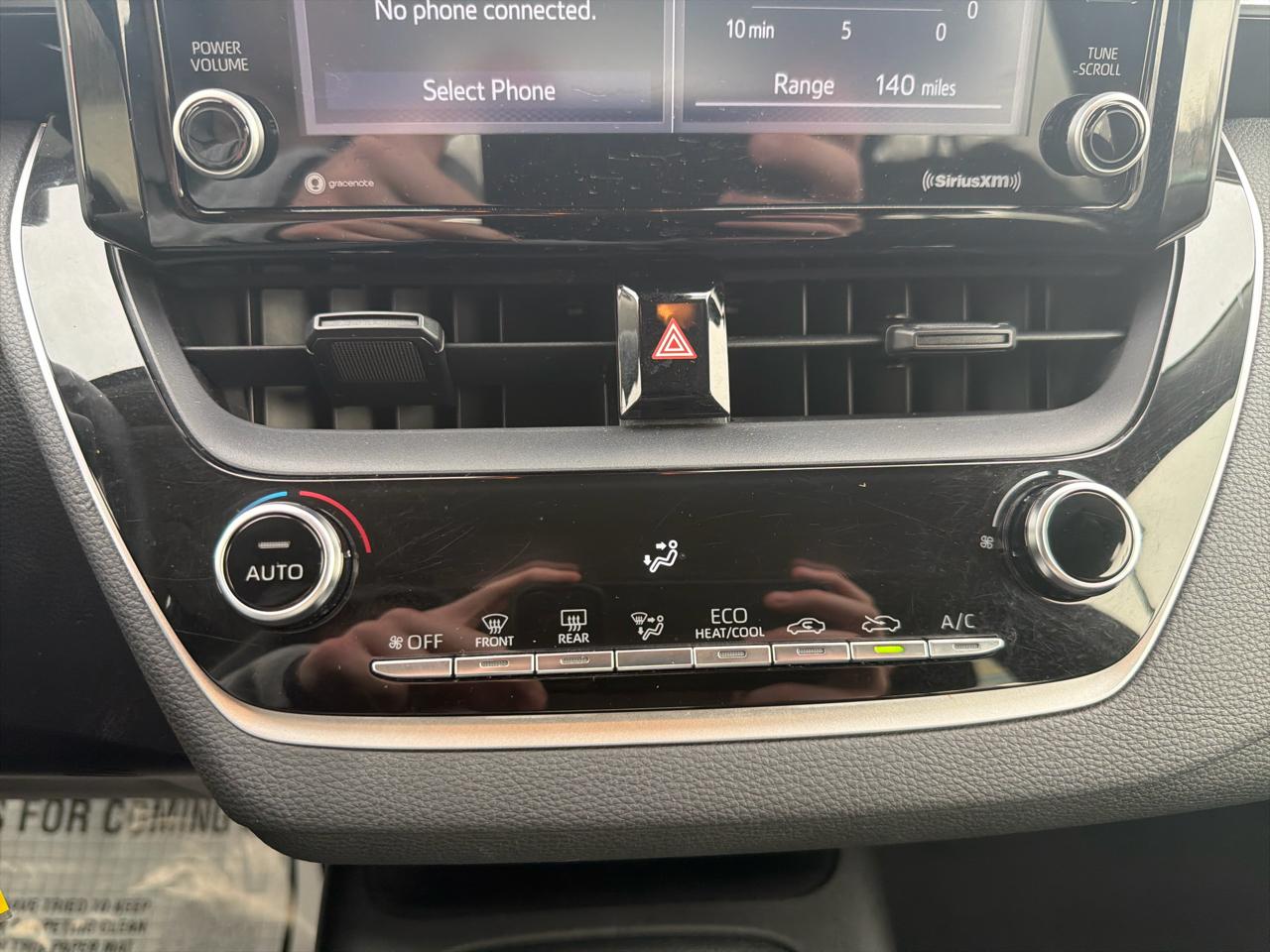 Toyota Corolla LE CVT (Natl) 2022