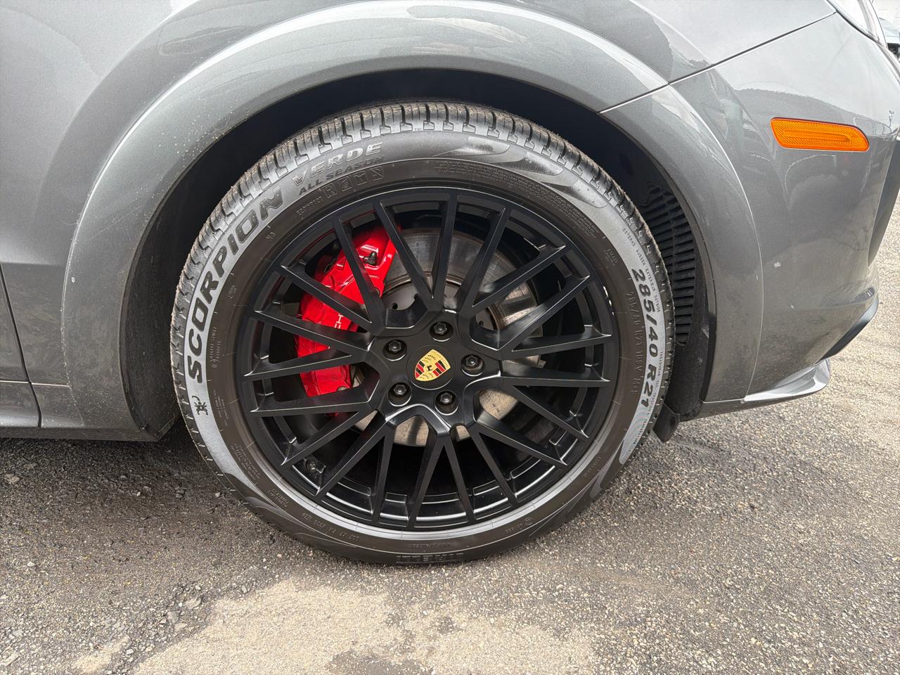 Porsche Cayenne GTS AWD 2023