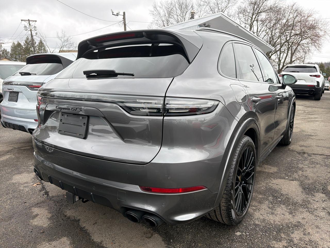 Porsche Cayenne GTS AWD 2023