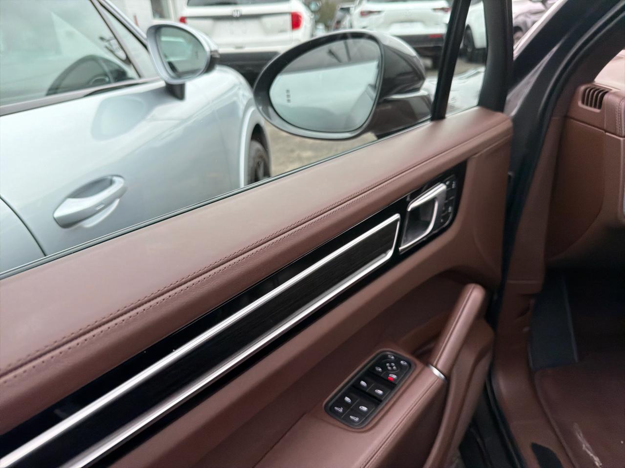 Porsche Cayenne GTS AWD 2023